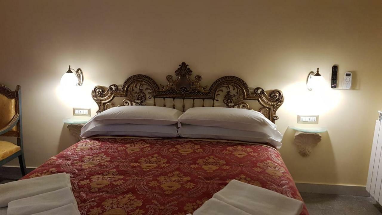 Residence San Mattia 나폴리 외부 사진